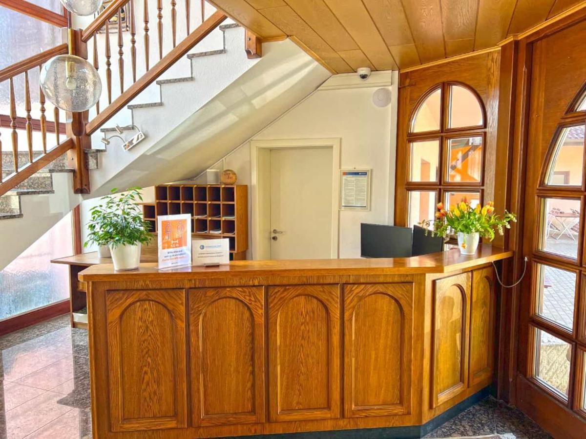 Hotel Und Restaurant Nehrener Hof المظهر الخارجي الصورة