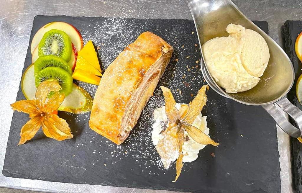 Hotel Und Restaurant Nehrener Hof المظهر الخارجي الصورة