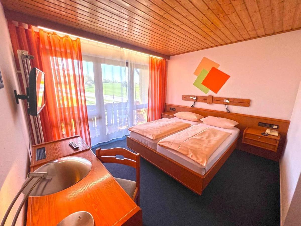 Hotel Und Restaurant Nehrener Hof المظهر الخارجي الصورة