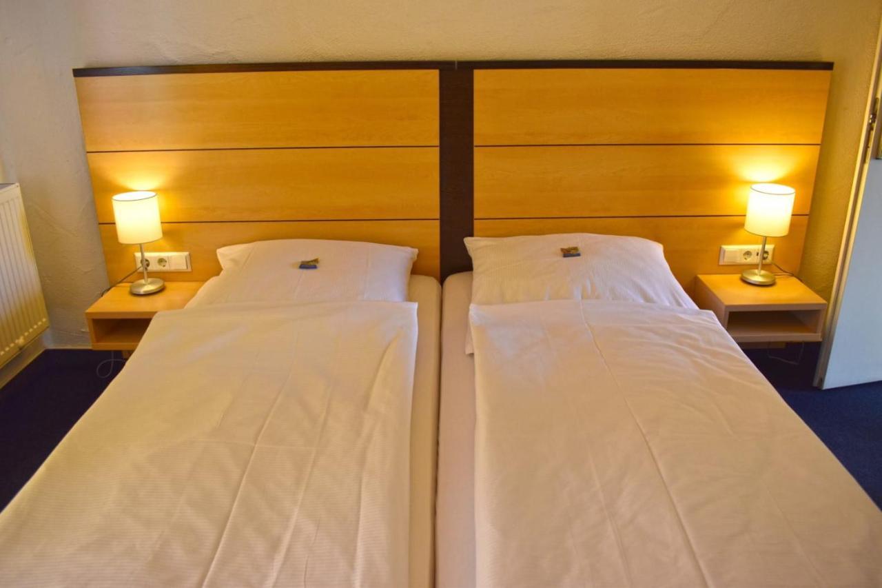 Hotel Und Restaurant Nehrener Hof المظهر الخارجي الصورة